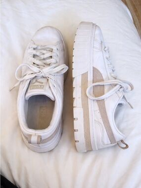 Puma white platform sneakers (size 7.5)